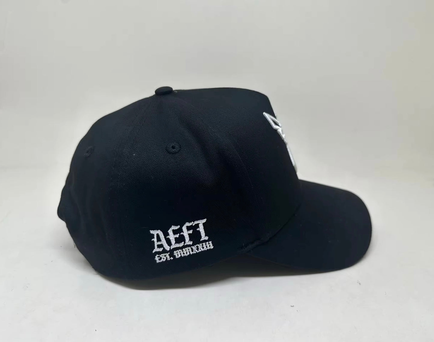 ICON 5 PANEL HAT - BLACK/WHITE