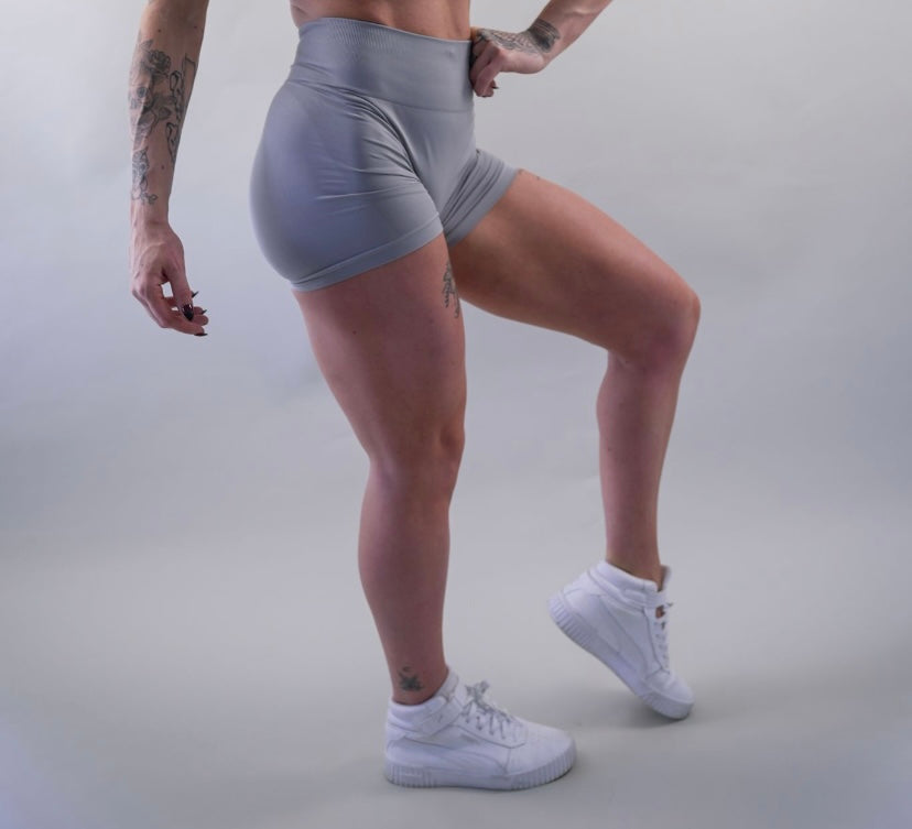 DELUXE SEAMLESS SHORT - ASH GREY