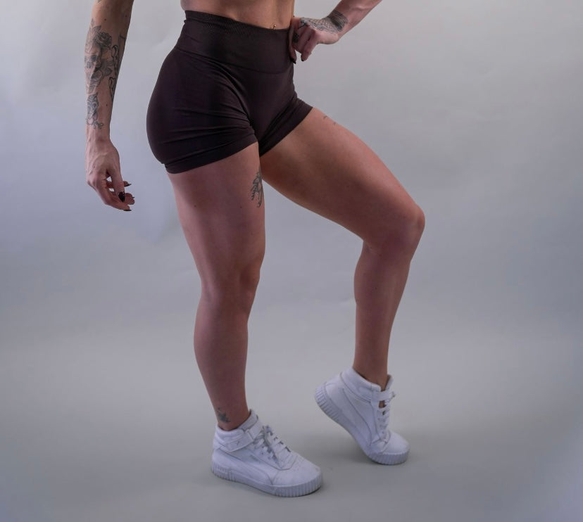 DELUXE SEAMLESS SHORT - CHOCOLATE