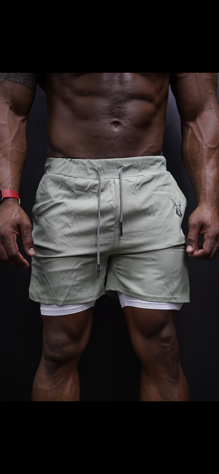 ATHLETIC COMPRESSION SHORTS - WILLOW GREEN