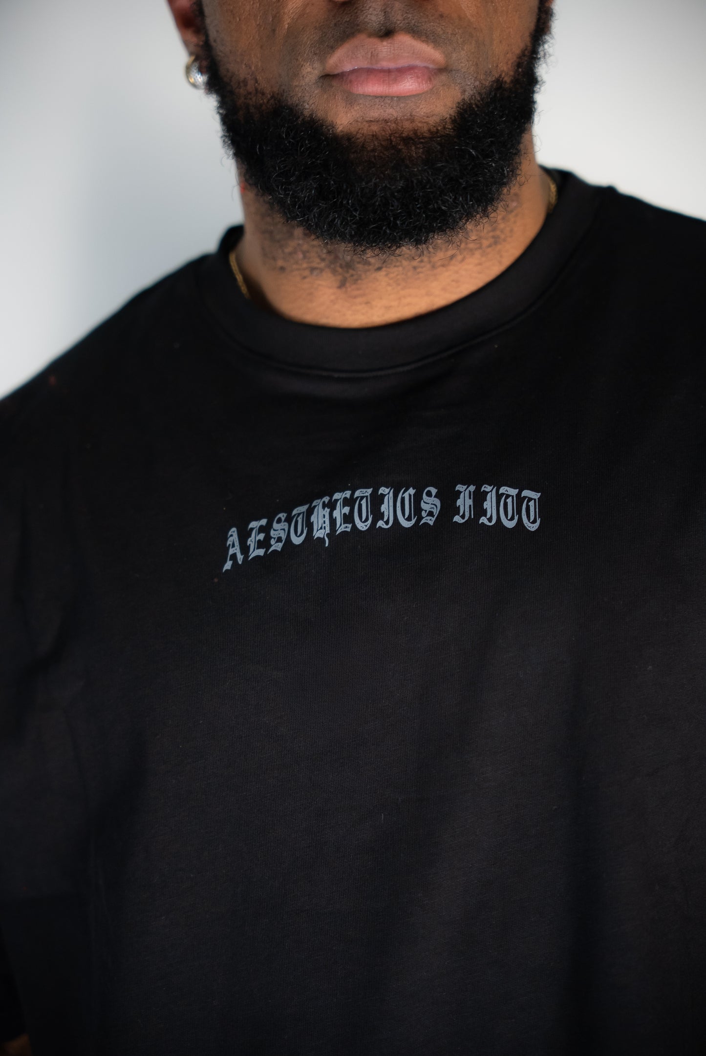 FORGED IN IRON OVERSIZED TEE - BLACK