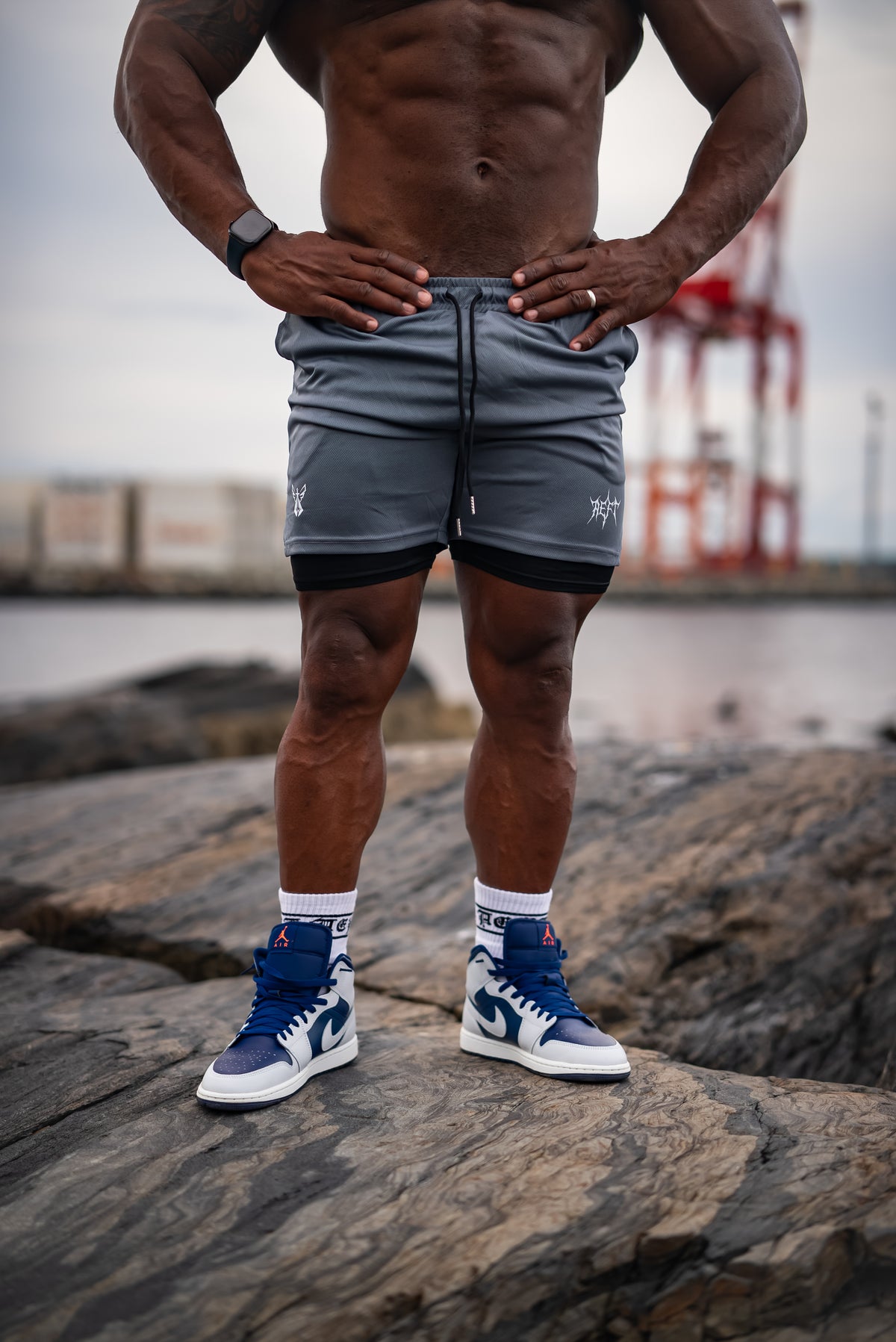 ATHLETIC COMPRESSION SHORTS - ONYX GREY