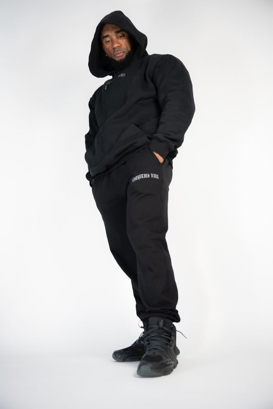 FORGED IN IRON JOGGERS - BLACK