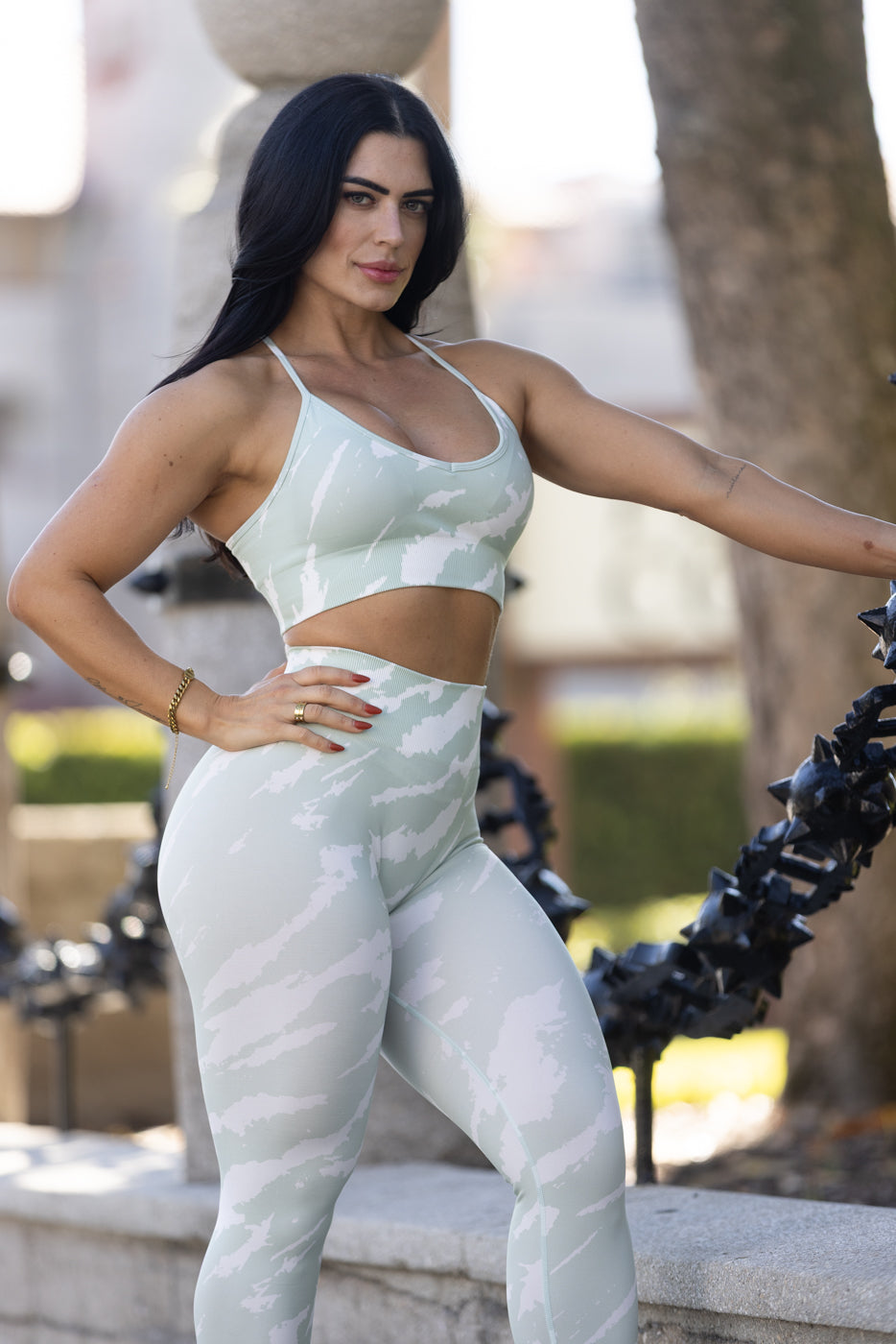 SAFARI SEAMLESS LEGGINGS - MINT/IVORY