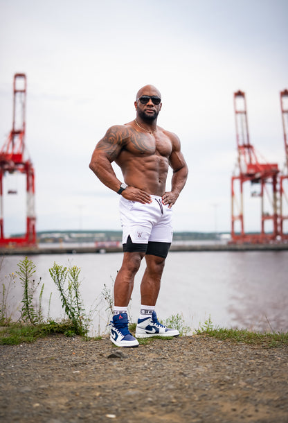 ATHLETIC COMPRESSION SHORTS - WHITE