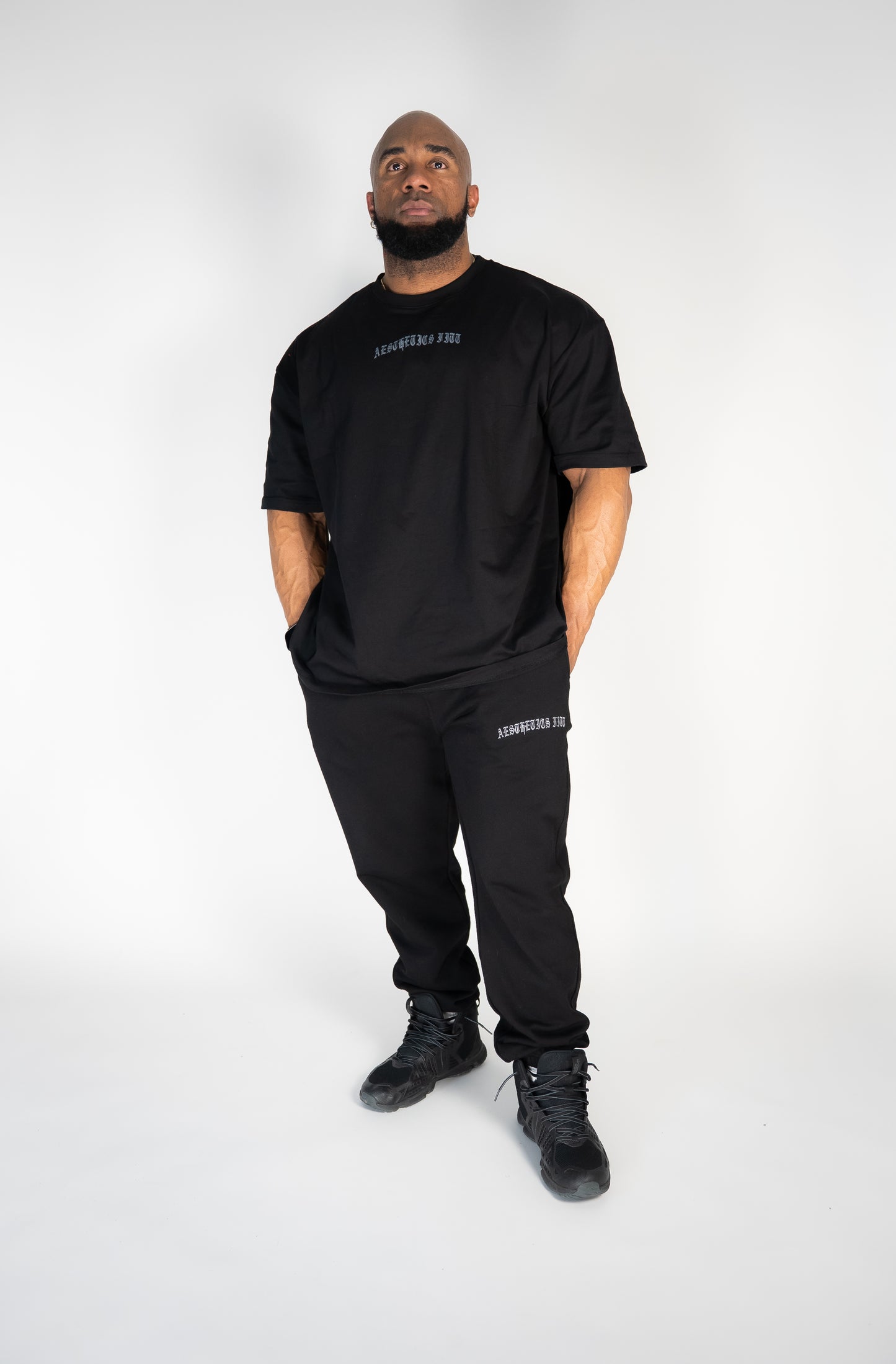 FORGED IN IRON JOGGERS - BLACK