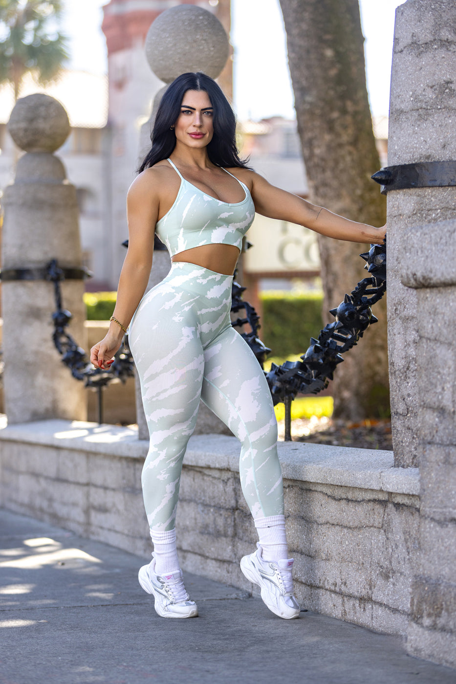 SAFARI SEAMLESS LEGGINGS - MINT/IVORY