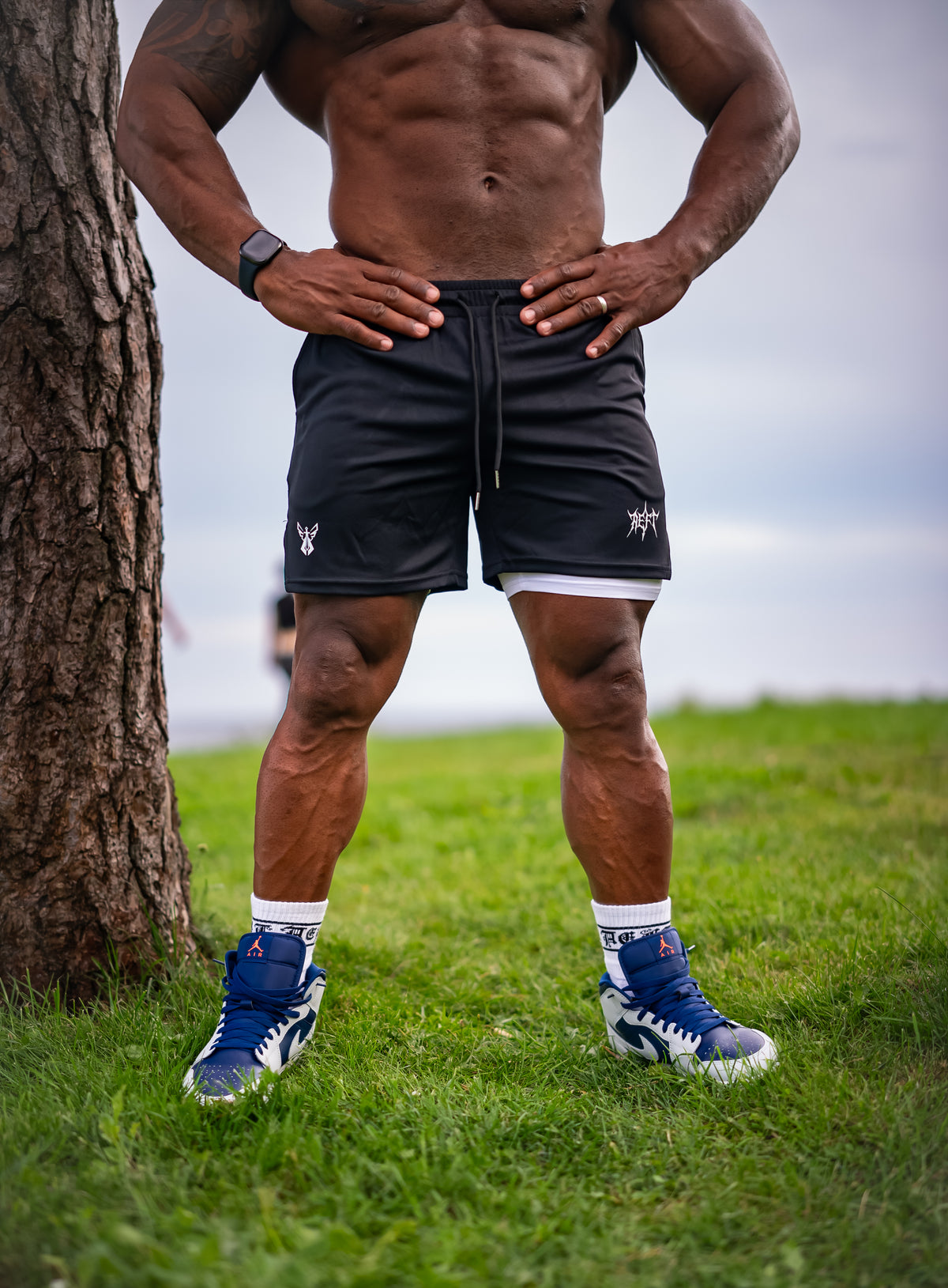 ATHLETIC COMPRESSION SHORTS - BLACK