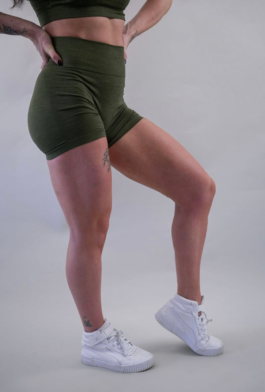 DELUXE SEAMLESS SHORT - OLIVE