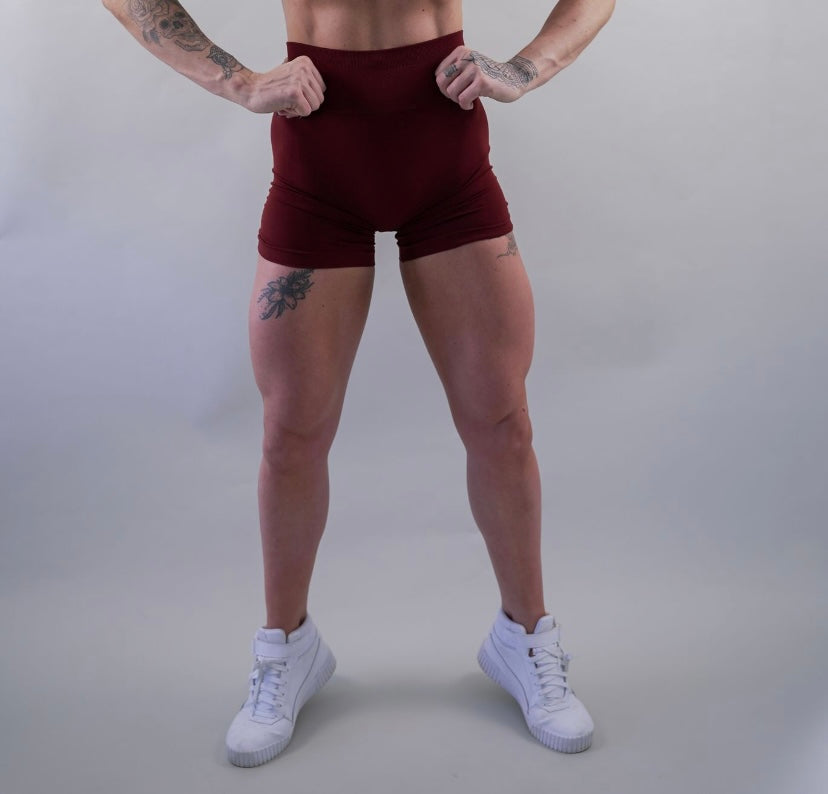 DELUXE SEAMLESS SHORT - BURGUNDY