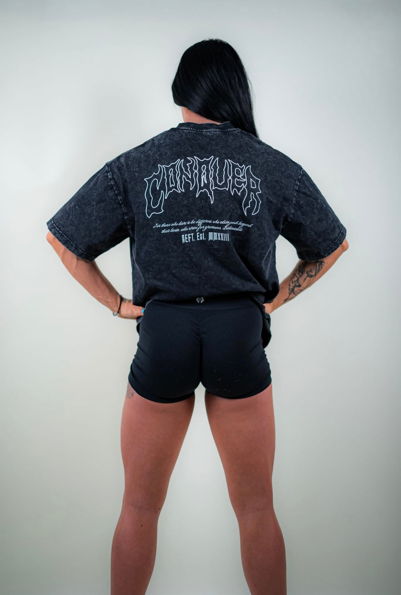 CONQUER OVERSIZED TEE - BLACK