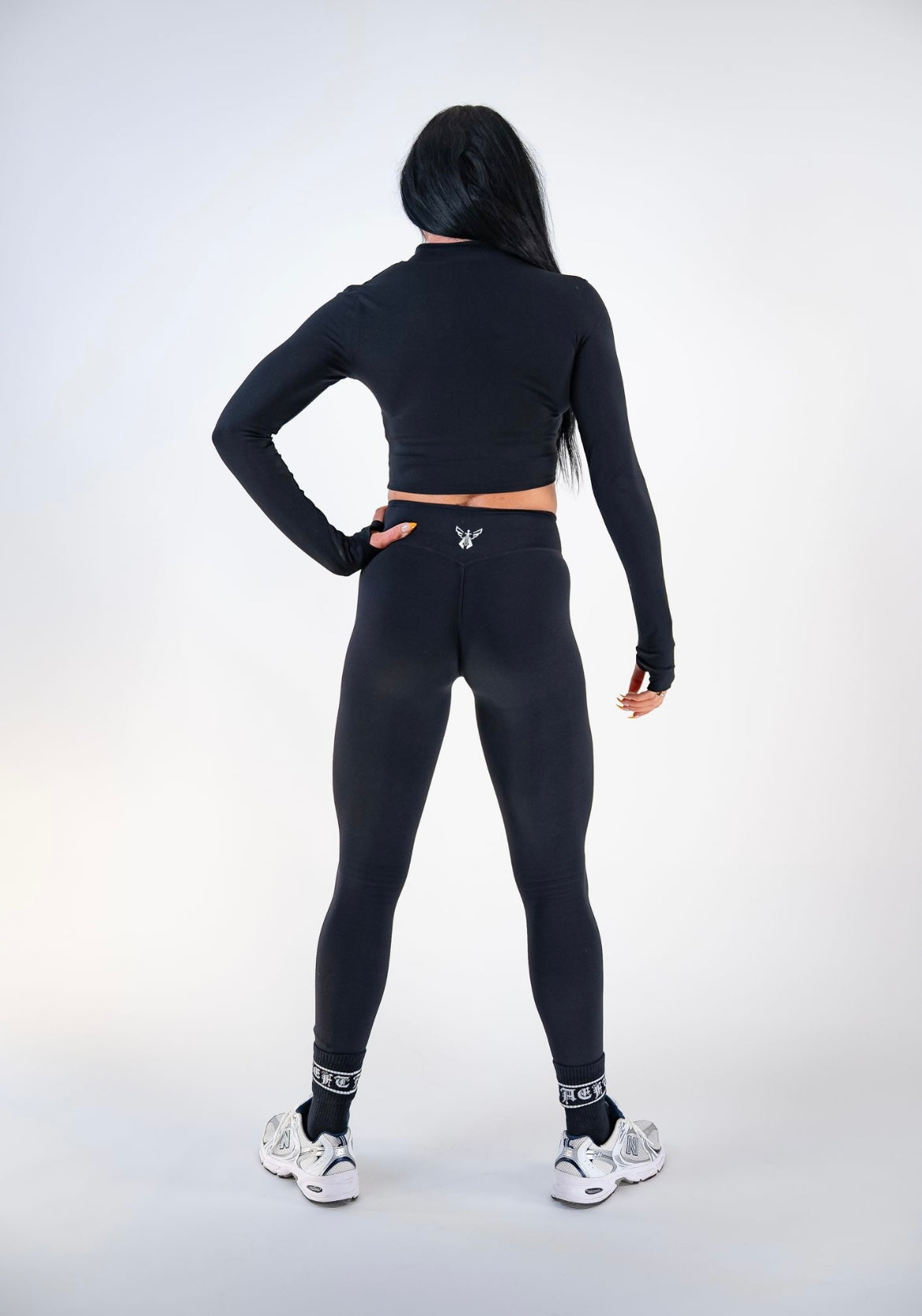 AURORA CROP JACKET - BLACK
