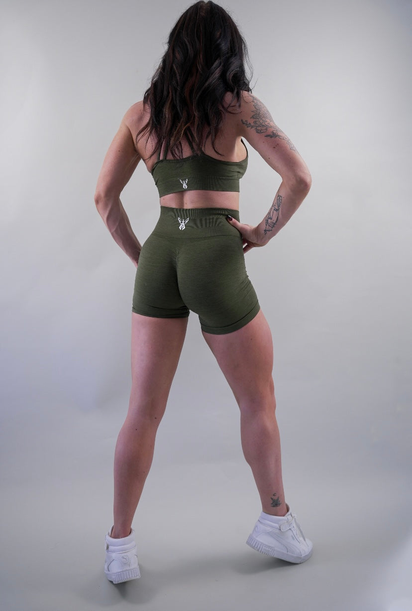 DELUXE SEAMLESS SHORT - OLIVE