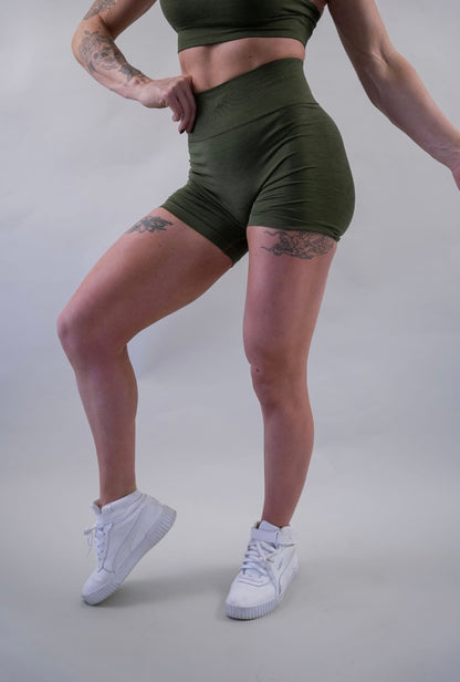 DELUXE SEAMLESS SHORT - OLIVE