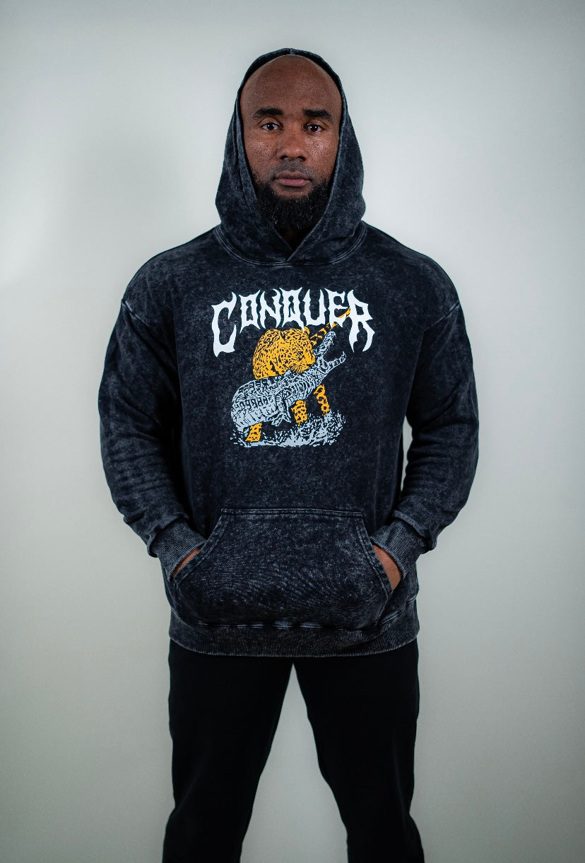 CONQUER HOODIE - BLACK