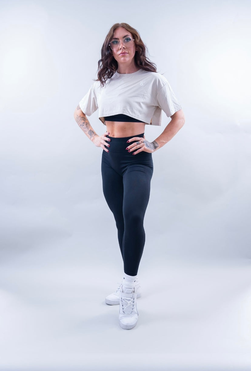 ELEVATE CROP TEE - BEIGE