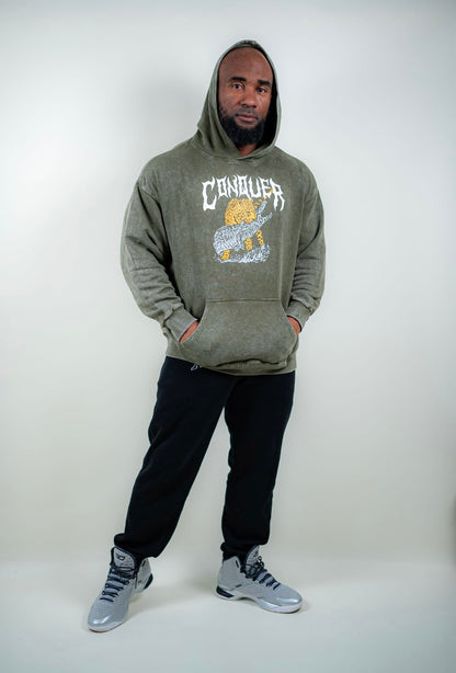 CONQUER HOODIE - OLIVE