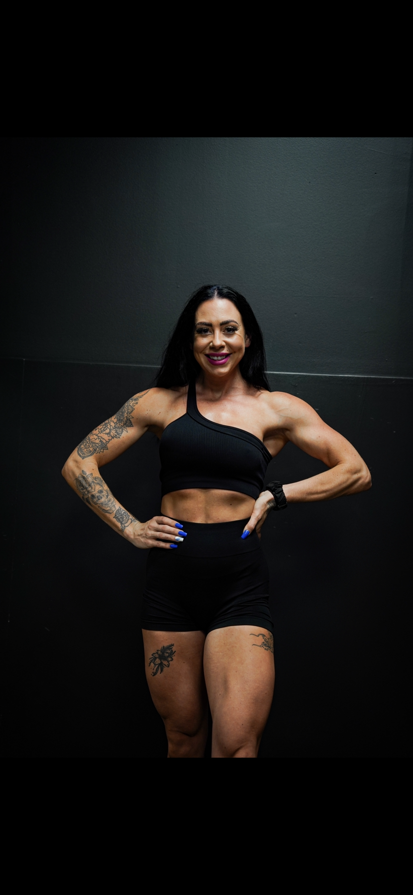 DELUXE SEAMLESS SHORT - BLACK