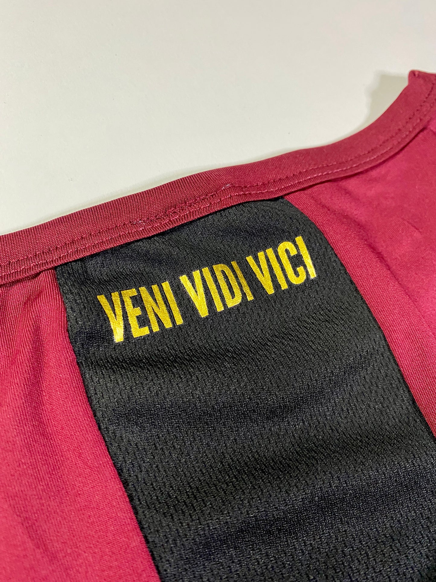 Veni Vidi Vici Cut Off - Burgundy