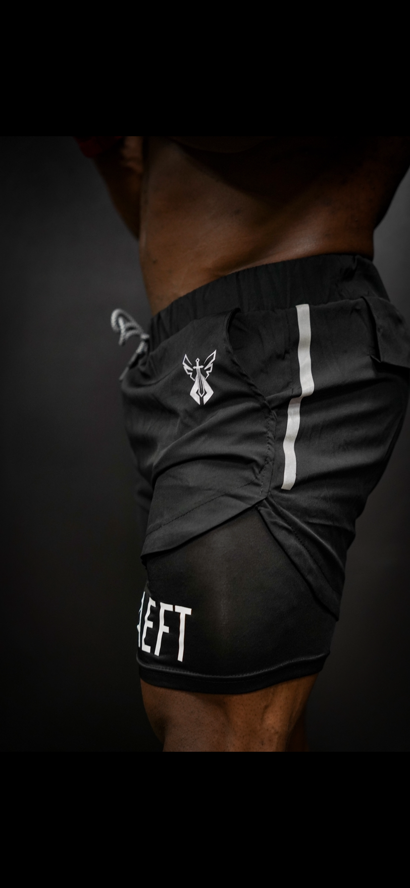 ATHLETIC COMPRESSION SHORTS - BLACK